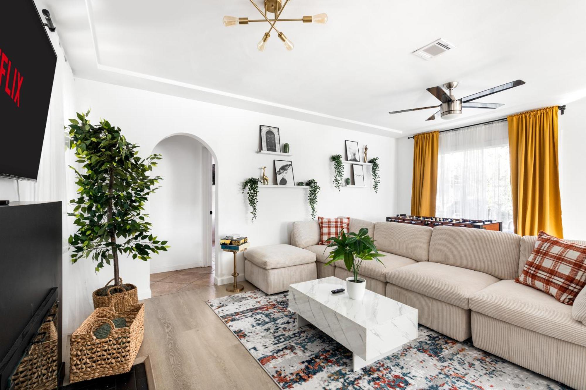 Modern Oasis With Pool & Jacuzzi Near Universal Los Ángeles